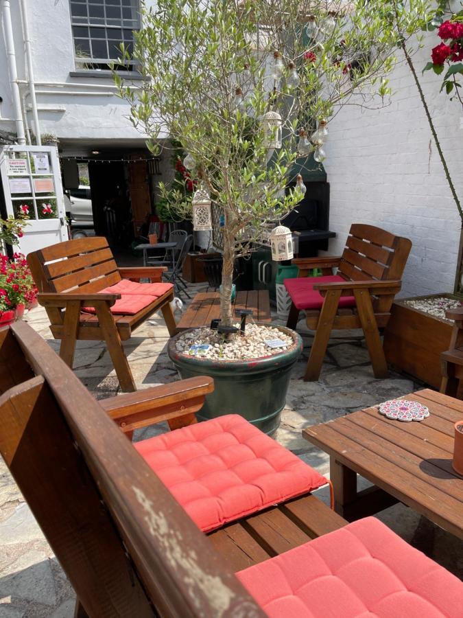Red Lion Inn Sidbury Exteriör bild