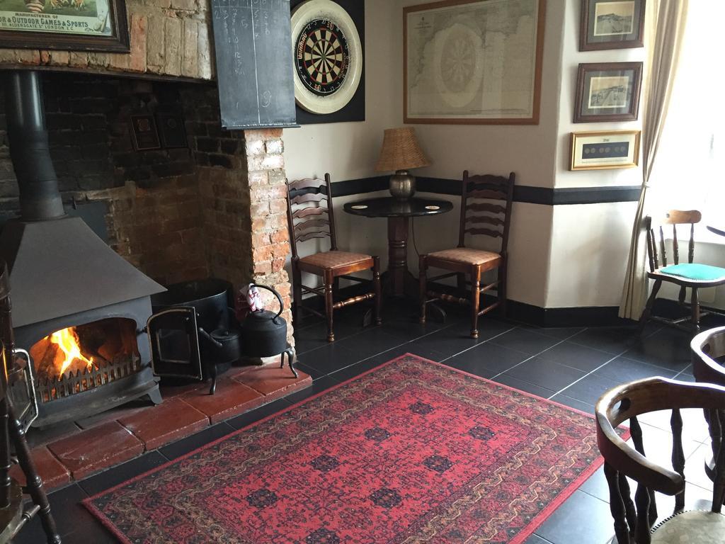 Red Lion Inn Sidbury Exteriör bild