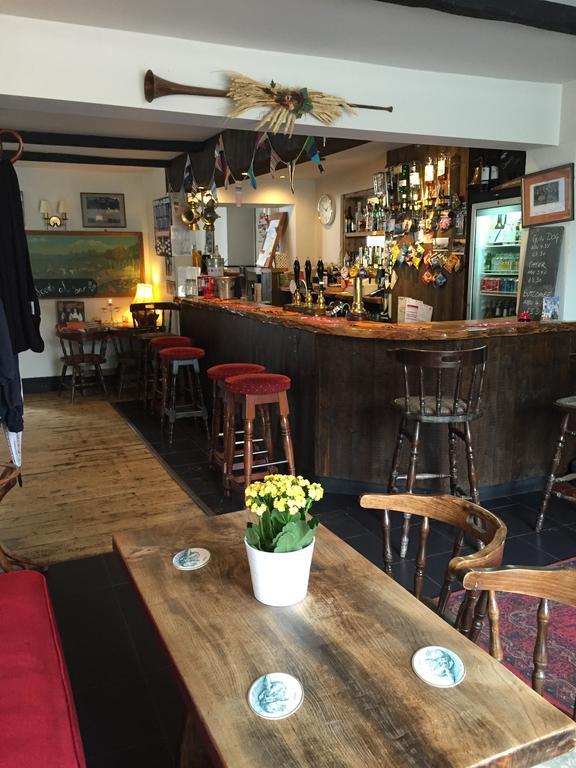 Red Lion Inn Sidbury Exteriör bild