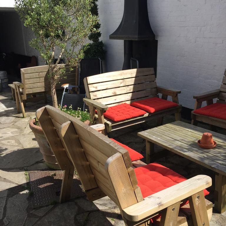 Red Lion Inn Sidbury Exteriör bild